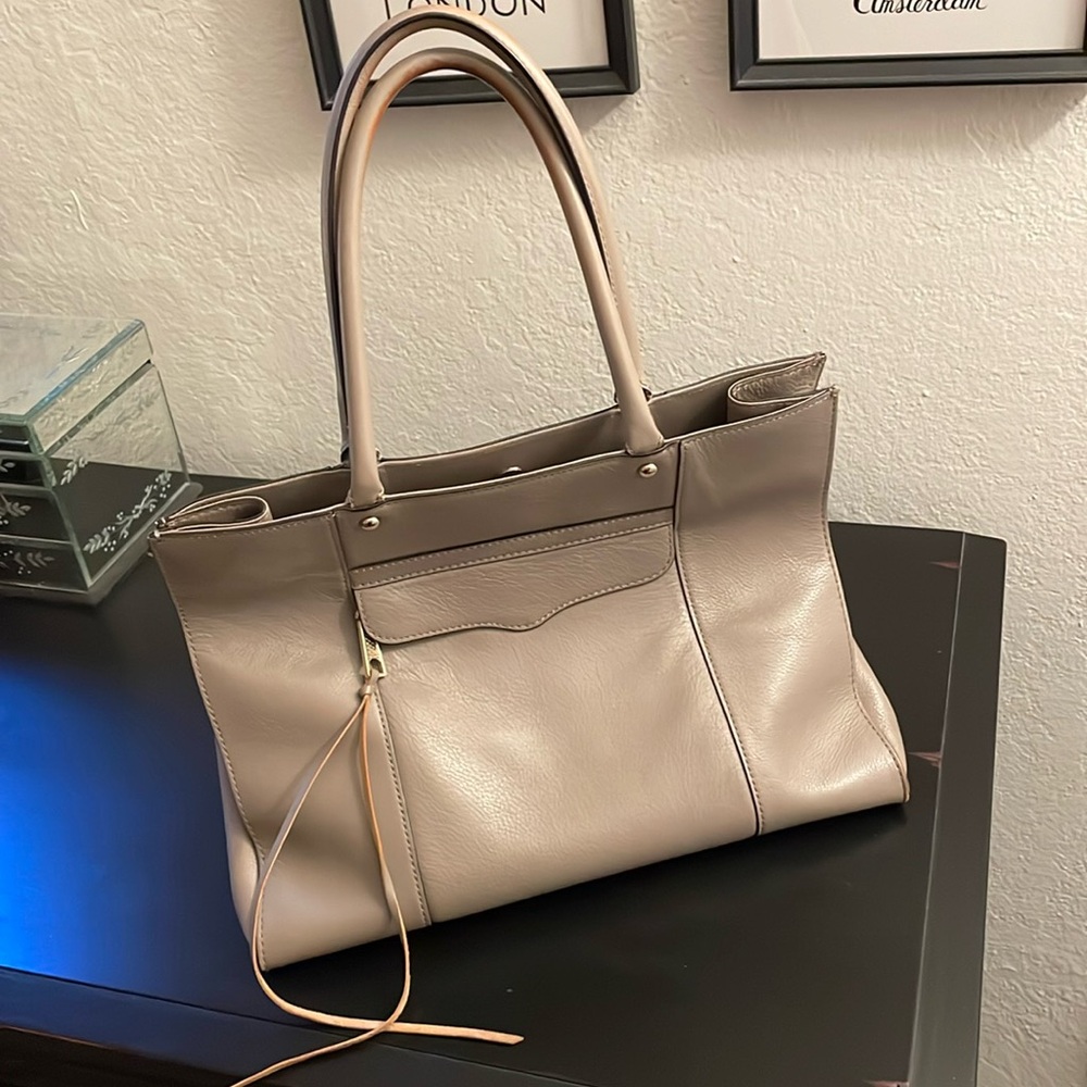 Rebecca Minkoff Leather Shoulder Bag in Taupe. Good condition w/duster bag